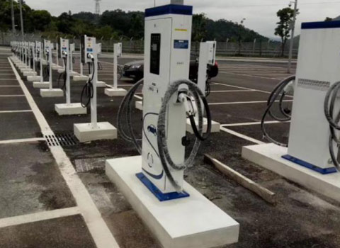 廣州從化區賽馬場案例-7KW立柱式充電樁