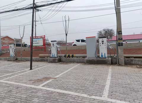 戶外停車場40kw雙槍直流充電樁項(xiàng)目案例 戶外停車場40kw雙槍直流充電樁項(xiàng)目案例